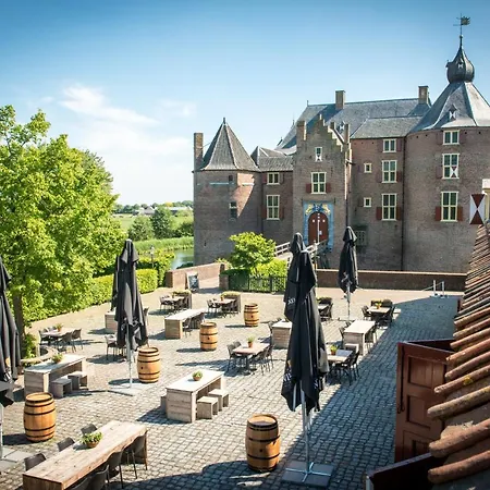Kasteel Ammersoyen Oda ve Kahvaltı Ammerzoden