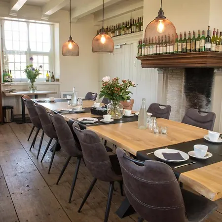 Kasteel Ammersoyen 4*