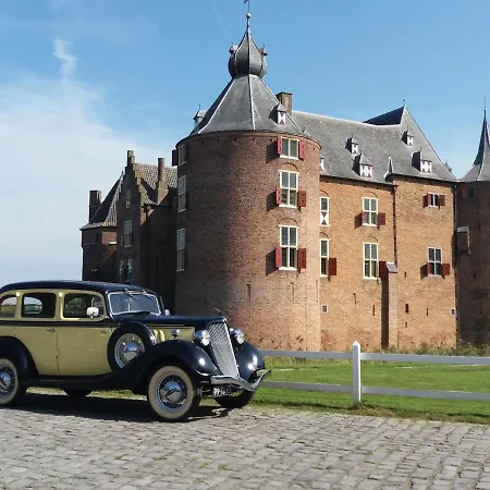 Kasteel Ammersoyen 4* Ammerzoden