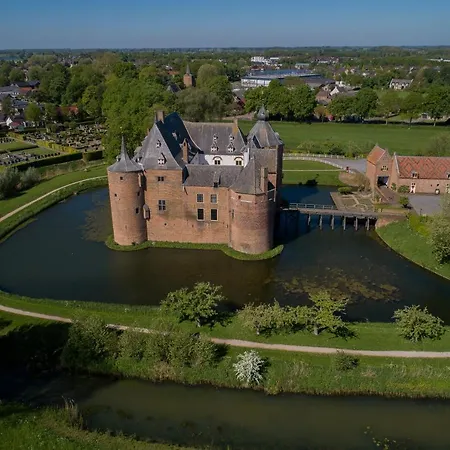 Panzió Kasteel Ammersoyen 4*