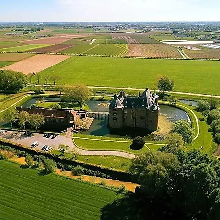 Kasteel Ammersoyen 4*