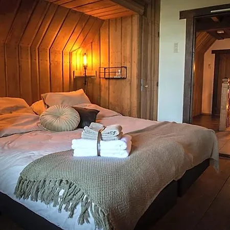 Bed & Breakfast Kasteel Ammersoyen Ammerzoden