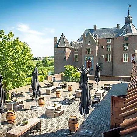 Bed & Breakfast Kasteel Ammersoyen 4*