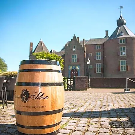 Kasteel Ammersoyen 4*