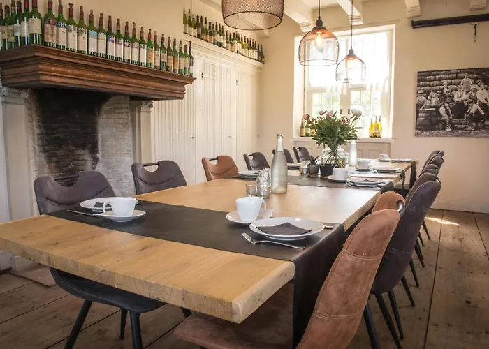 Kasteel Ammersoyen 4* Ammerzoden